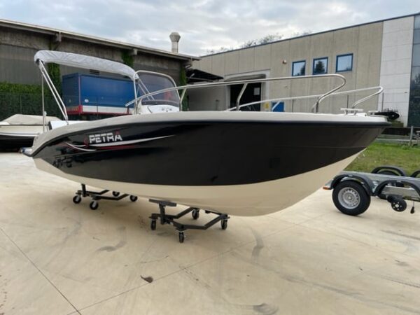 Trimarchi Petra